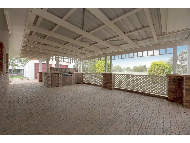 31 Station Street, Wyreema QLD 4352