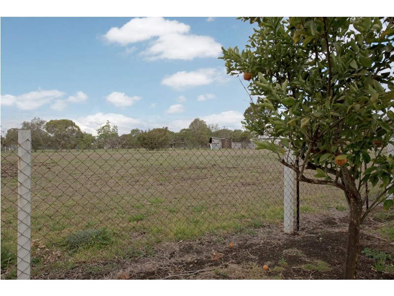 31 Station Street, Wyreema QLD 4352