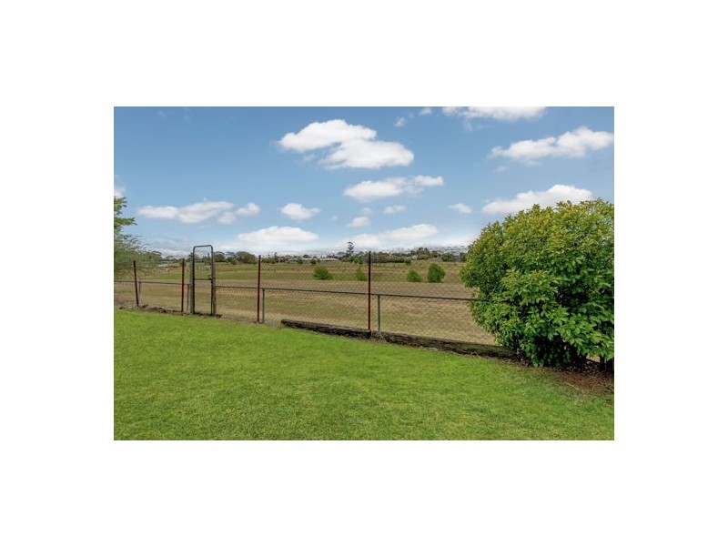 7 Teesdale Avenue, Newtown QLD 4350