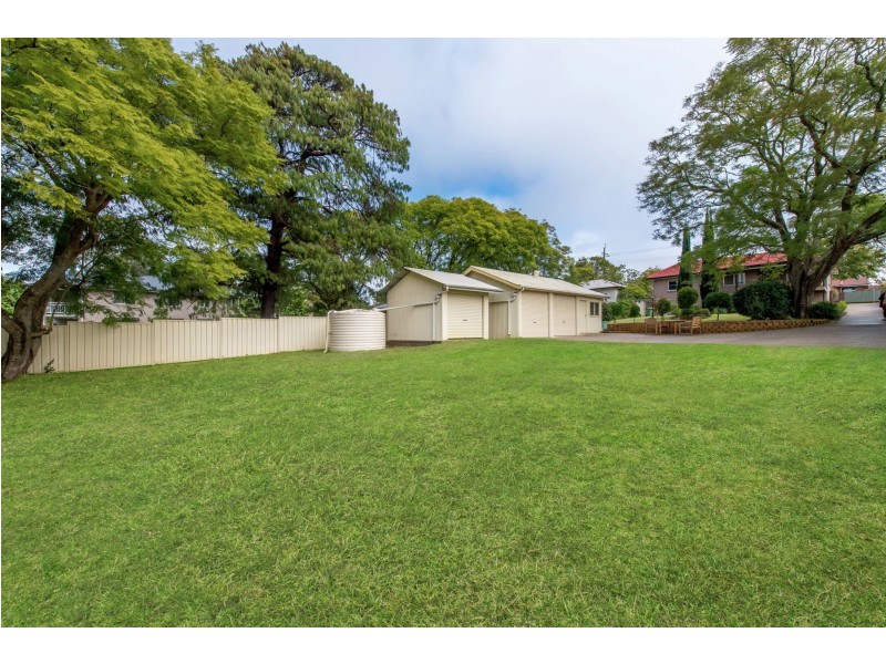 198A West Street, South Toowoomba QLD 4350