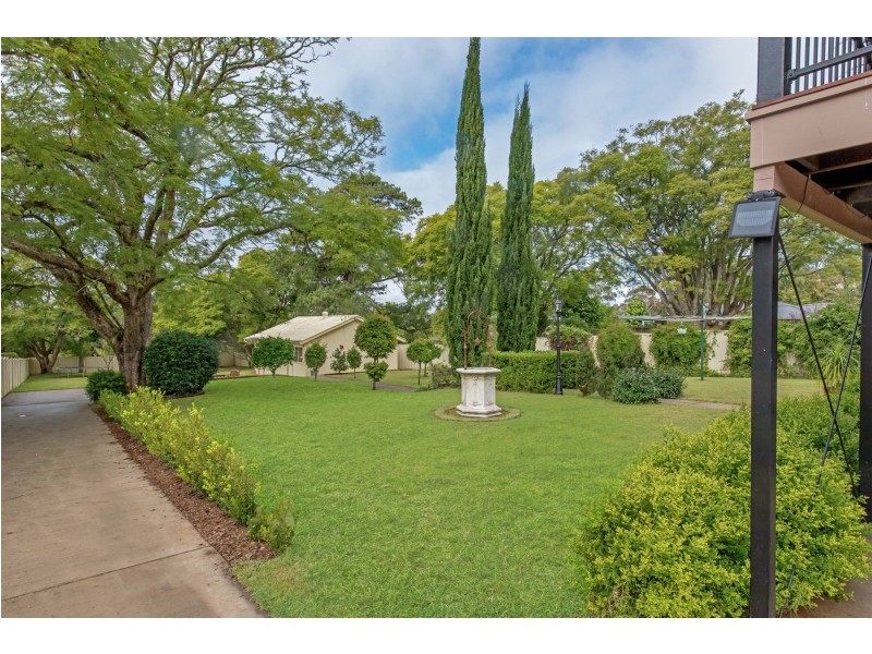 198A West Street, South Toowoomba QLD 4350