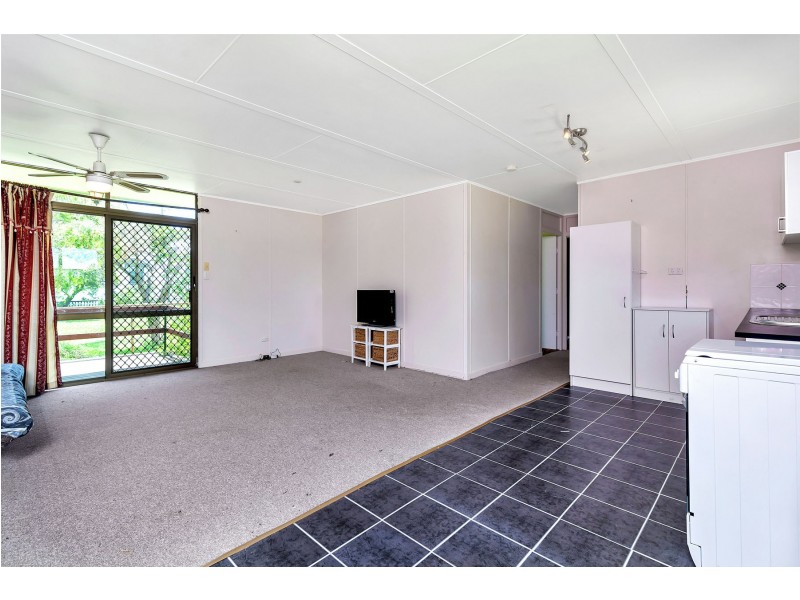 28 East Street, Kingsthorpe QLD 4400
