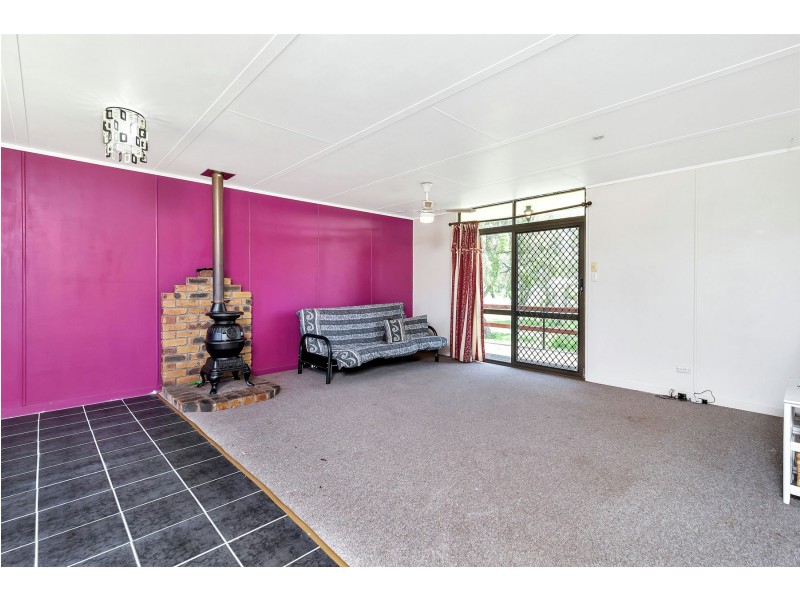 28 East Street, Kingsthorpe QLD 4400