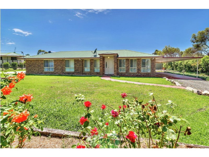 9 Mansel Drive, Gowrie Junction QLD 4352