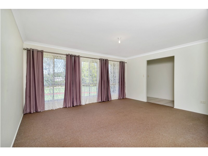 9 Mansel Drive, Gowrie Junction QLD 4352