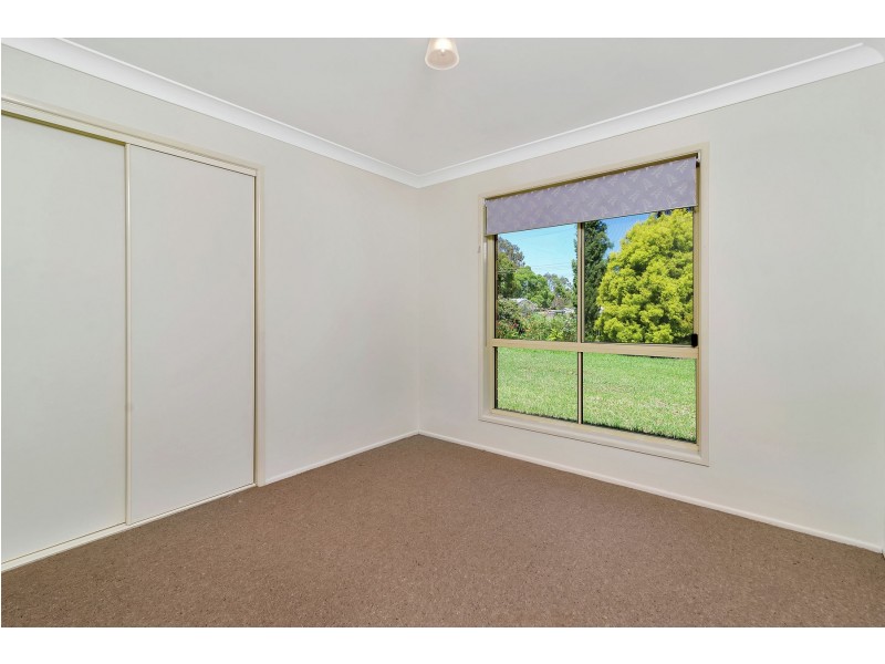 9 Mansel Drive, Gowrie Junction QLD 4352