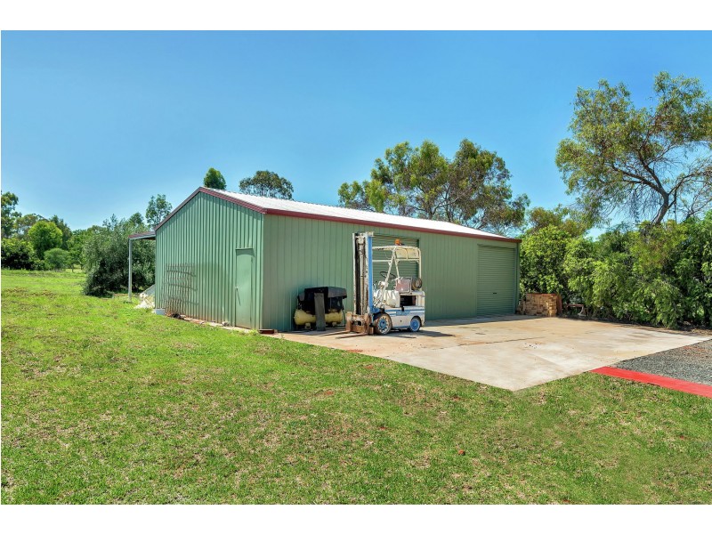 9 Mansel Drive, Gowrie Junction QLD 4352