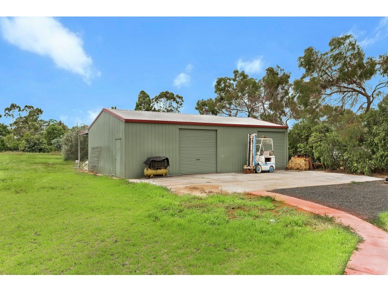9 Mansel Drive, Gowrie Junction QLD 4352