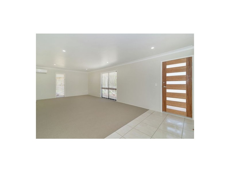 14 Vayro Road, Blue Mountain Heights QLD 4350