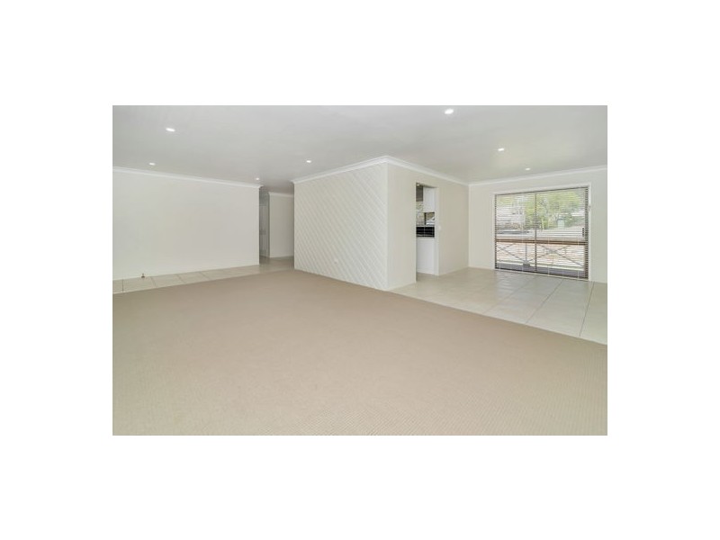 14 Vayro Road, Blue Mountain Heights QLD 4350