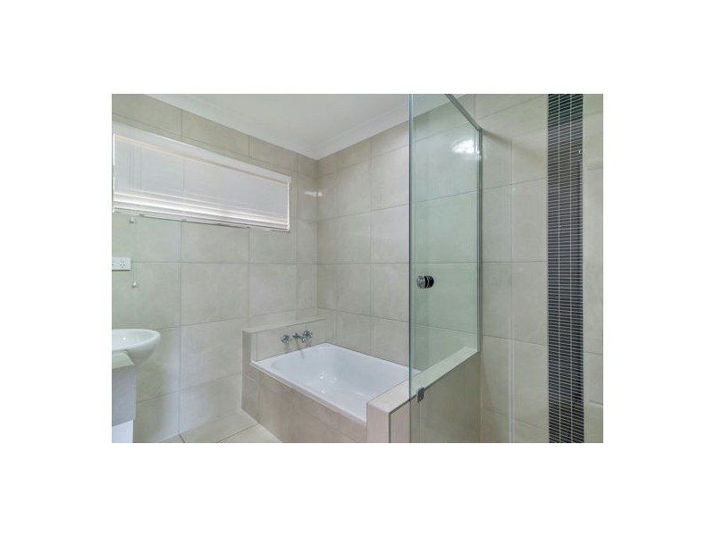 14 Vayro Road, Blue Mountain Heights QLD 4350