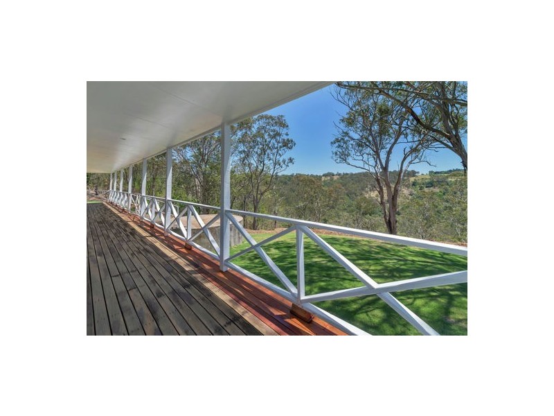 14 Vayro Road, Blue Mountain Heights QLD 4350