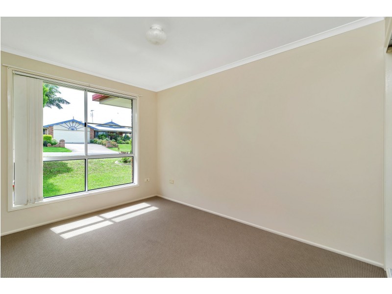 17 Navajo Street, Wilsonton QLD 4350