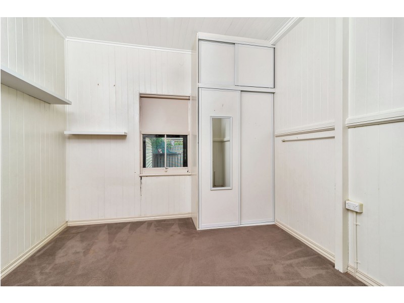 66 Holberton Street, Rockville QLD 4350