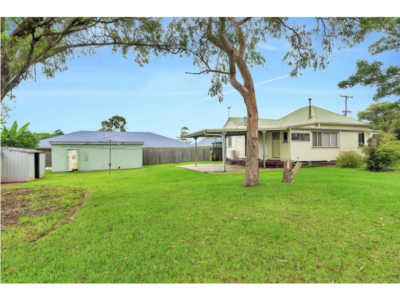 66 Holberton Street, Rockville QLD 4350