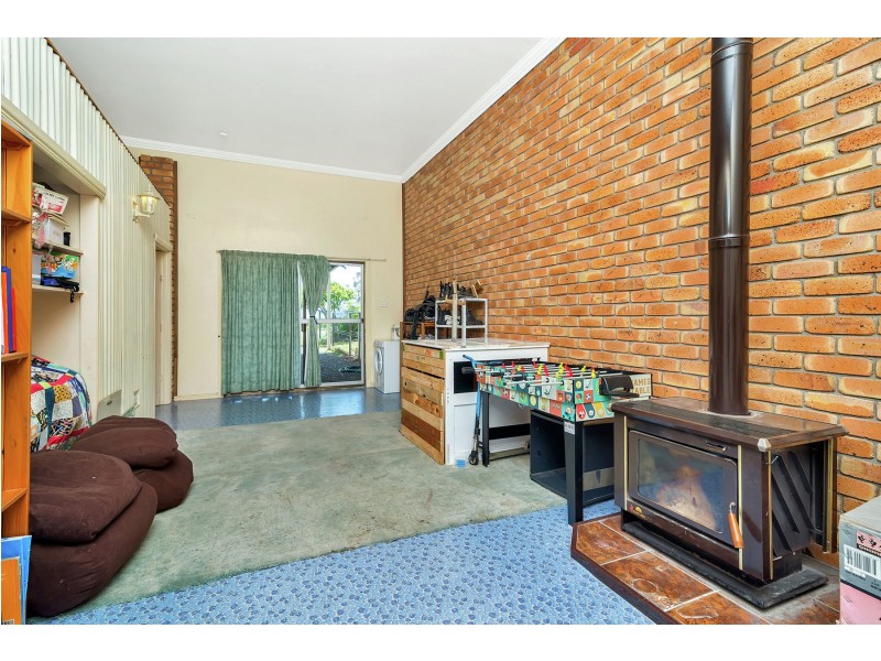 11 Tower Crescent, Gowrie Junction QLD 4352