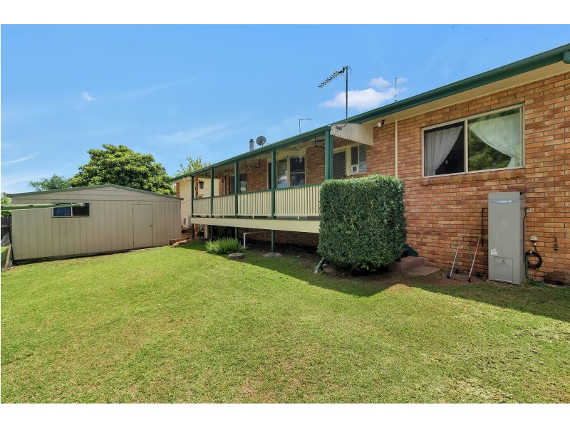 11 Tower Crescent, Gowrie Junction QLD 4352