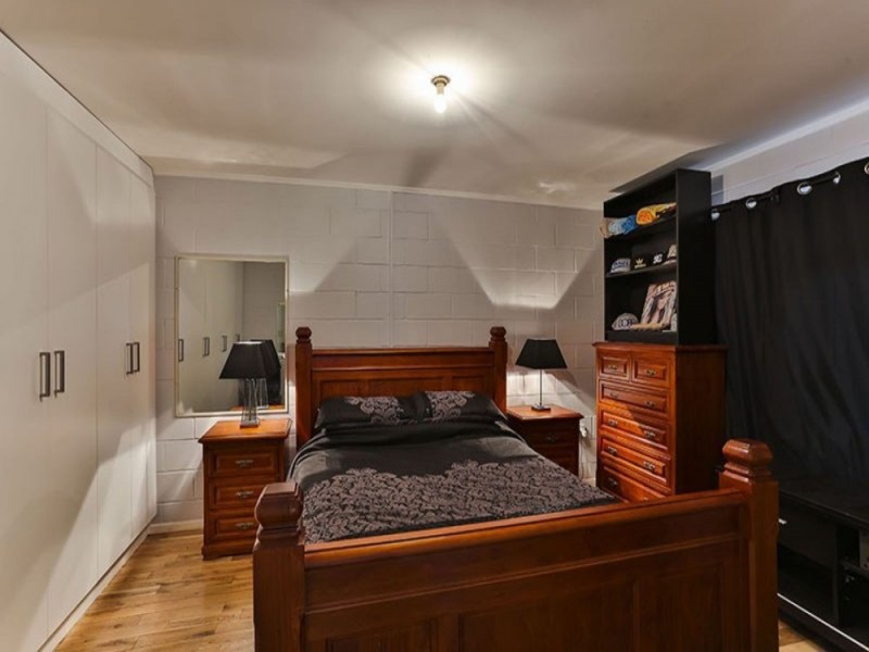 2/85 Hill Street, Newtown QLD 4350