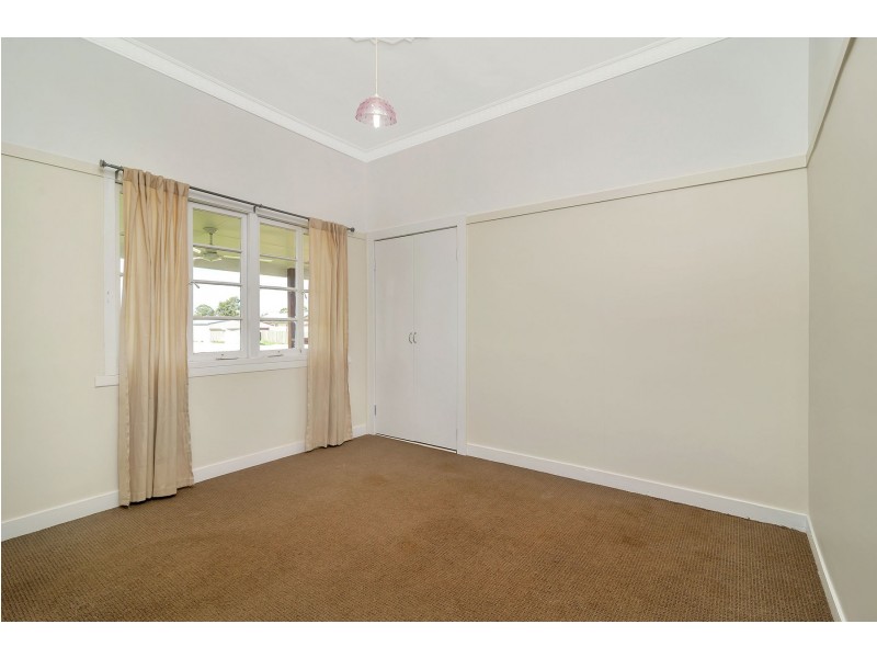 31 Donely Street, Oakey QLD 4401