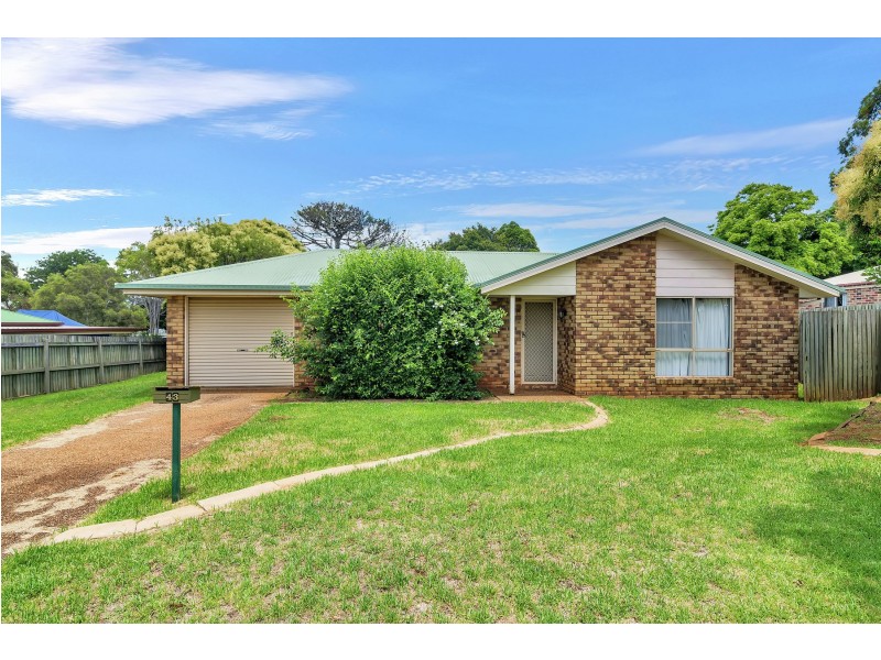 43 Strathconan Drive, Glenvale QLD 4350