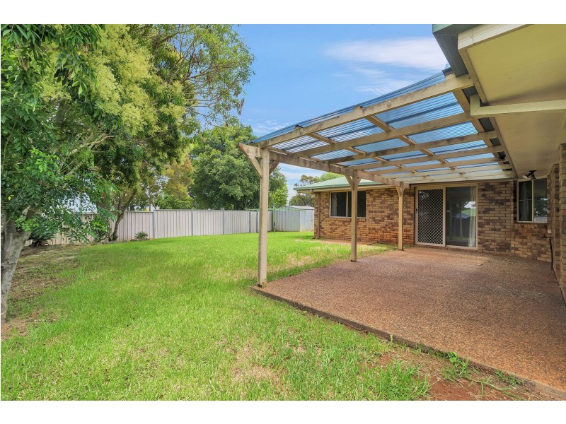 43 Strathconan Drive, Glenvale QLD 4350