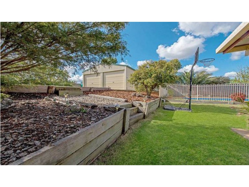 5 Hanna Court, Westbrook QLD 4350