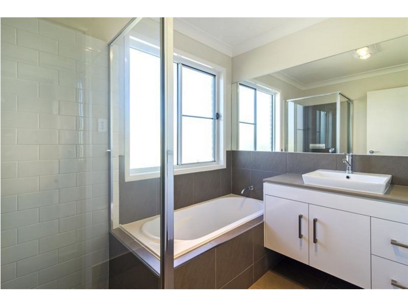 5/4 Alistair Street, Glenvale QLD 4350