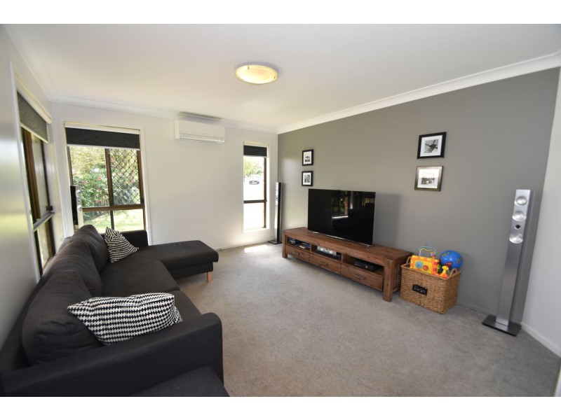 40 Wiemers Crescent, Centenary Heights QLD 4350