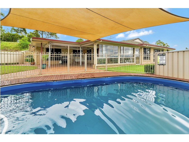 6 Ryan Drive, Cotswold Hills QLD 4350