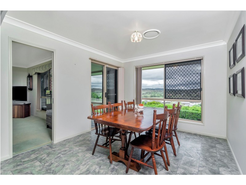 6 Ryan Drive, Cotswold Hills QLD 4350