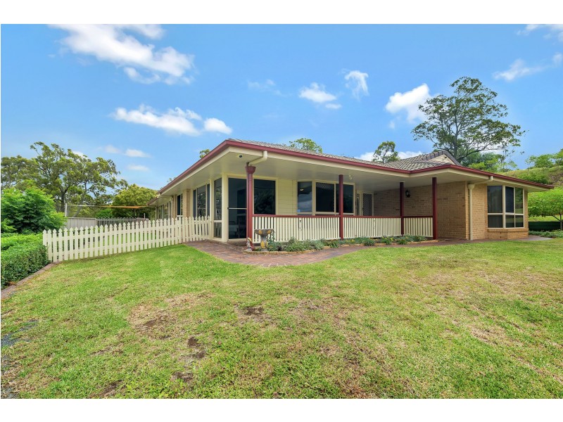 6 Ryan Drive, Cotswold Hills QLD 4350