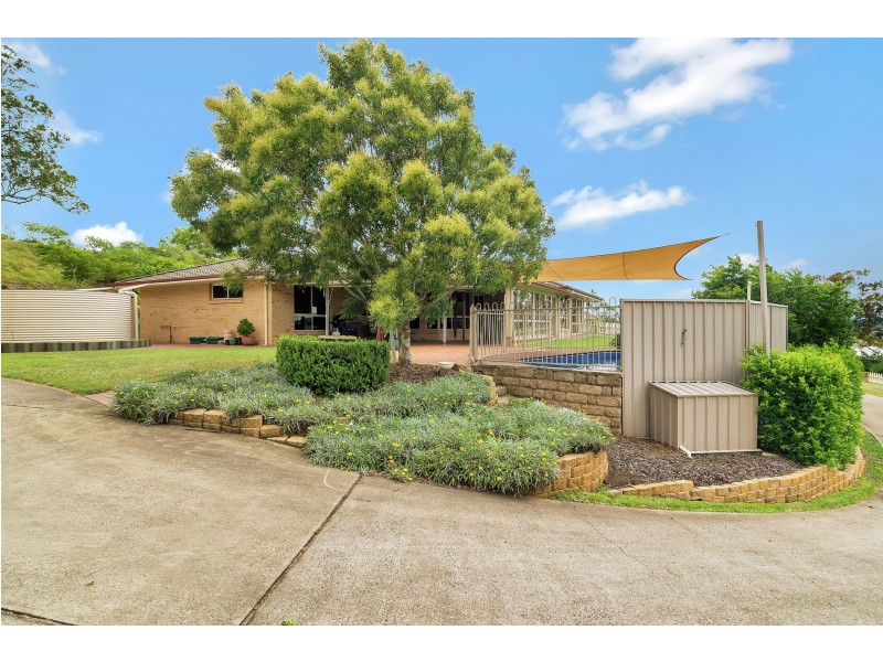 6 Ryan Drive, Cotswold Hills QLD 4350