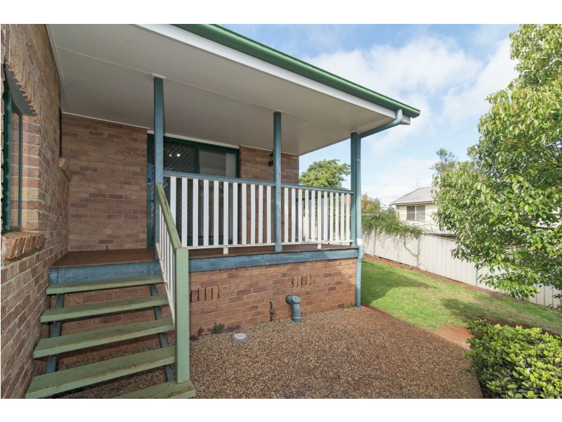 84 Gorman Street, Darling Heights QLD 4350