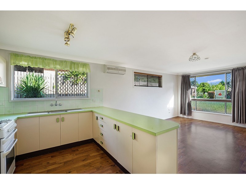 1/21 Sapphire Court, Kearneys Spring QLD 4350