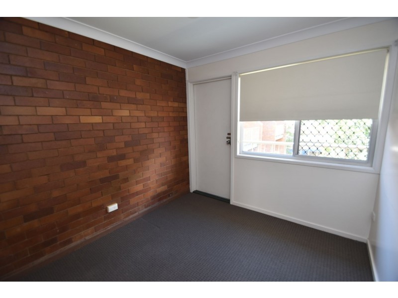 8/177a West Street, Newtown QLD 4350