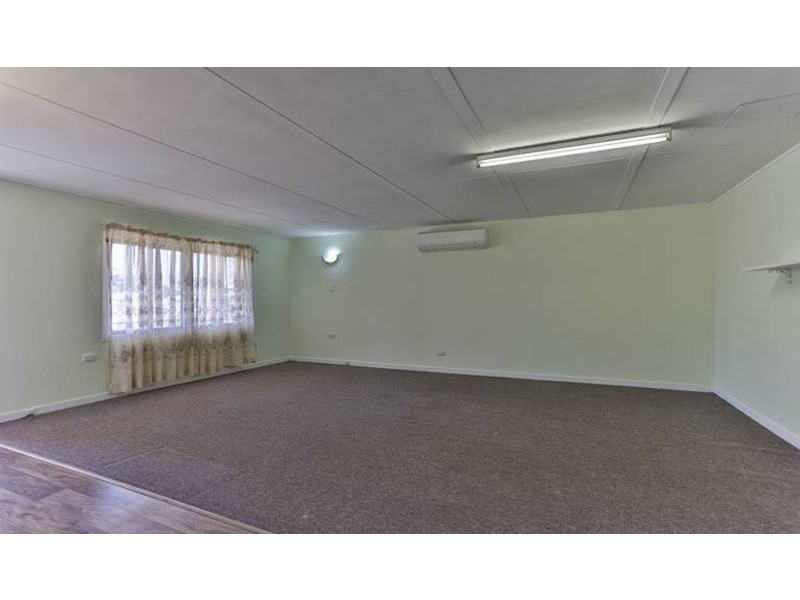 153 Mocatta Street, Goombungee QLD 4354