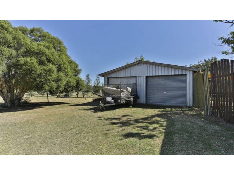 153 Mocatta Street, Goombungee QLD 4354