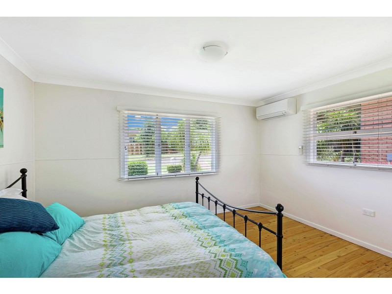 17 McNamara Street, Centenary Heights QLD 4350