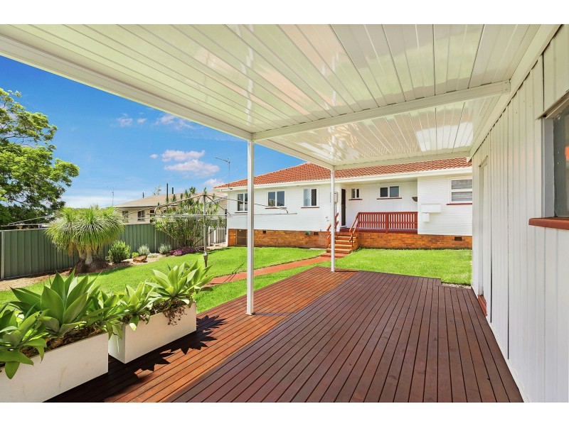 17 McNamara Street, Centenary Heights QLD 4350