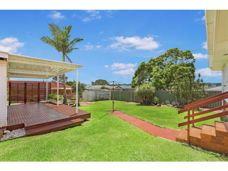 17 McNamara Street, Centenary Heights QLD 4350