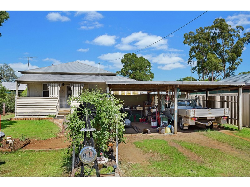 61 John Street, Goombungee QLD 4354