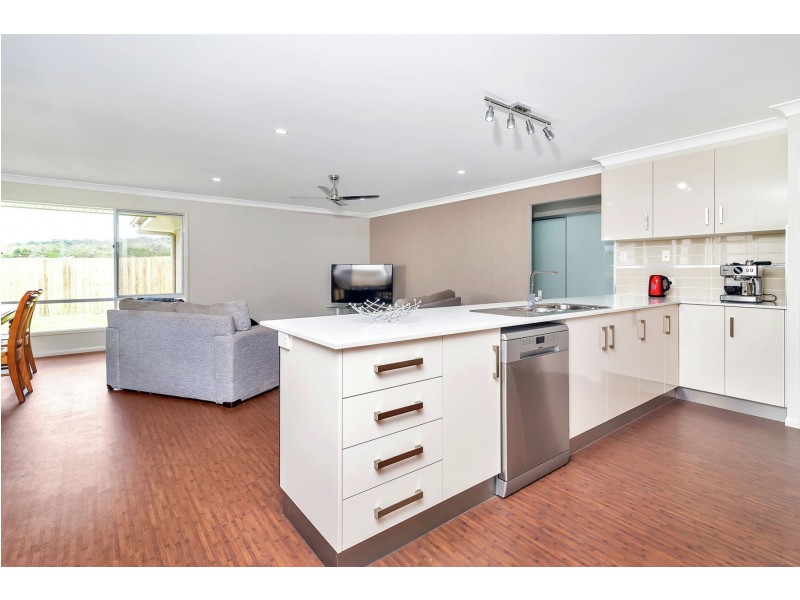 3 Lila Drive, Cotswold Hills QLD 4350