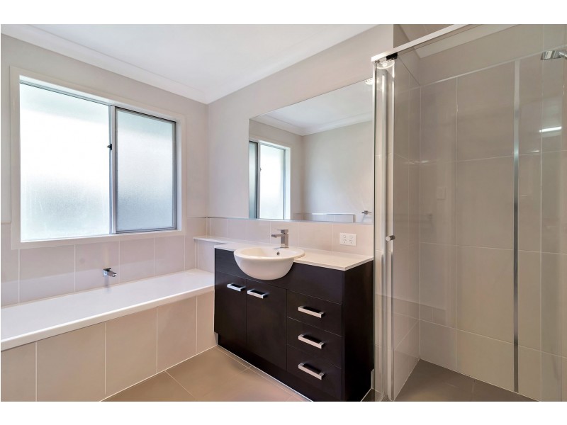 3 Lila Drive, Cotswold Hills QLD 4350