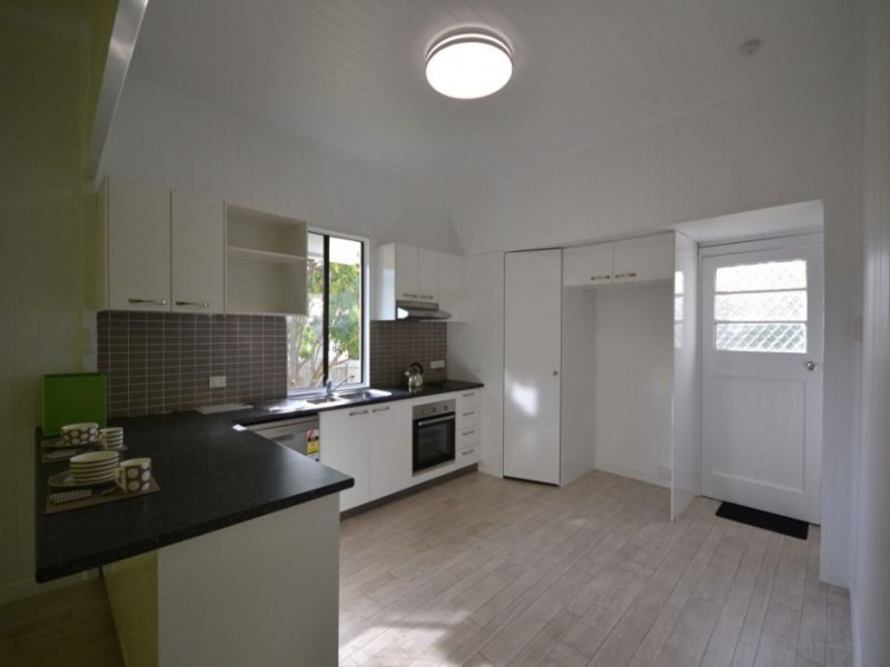 7 Park Street, Wilsonton QLD 4350