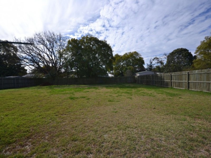 7 Park Street, Wilsonton QLD 4350