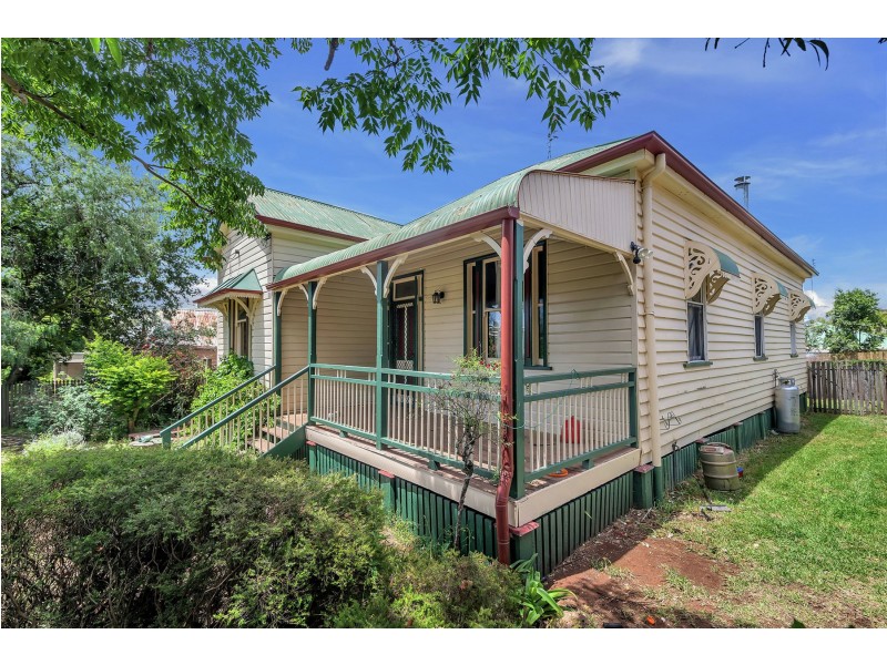 5 Brisbane Street, Drayton QLD 4350