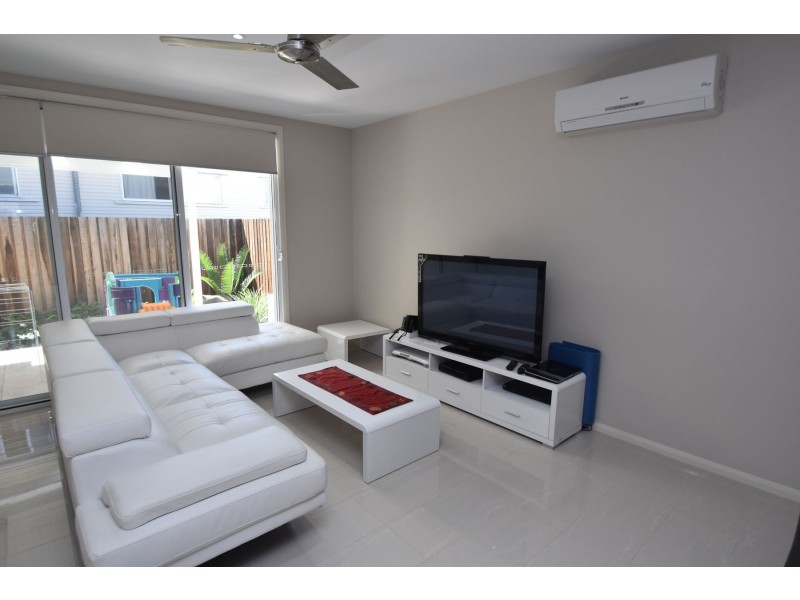 2/7 Adina Street, Rangeville QLD 4350