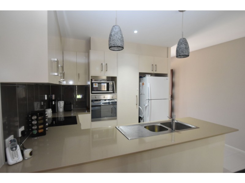 2/7 Adina Street, Rangeville QLD 4350