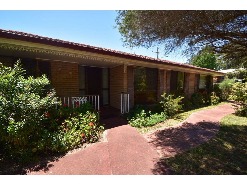 28 Claret Street, Wilsonton Heights QLD 4350