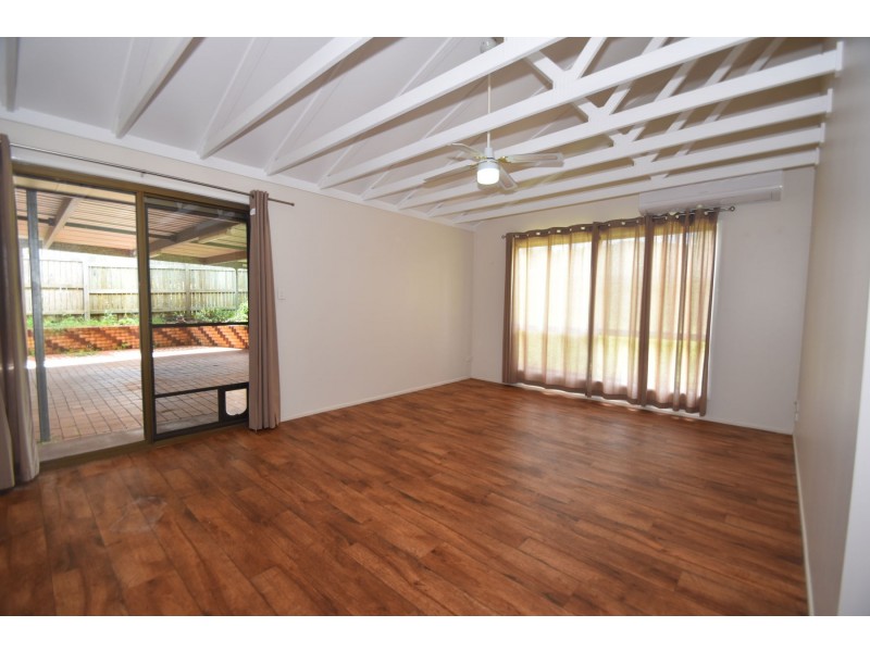25 Seppelt Street, Wilsonton Heights QLD 4350